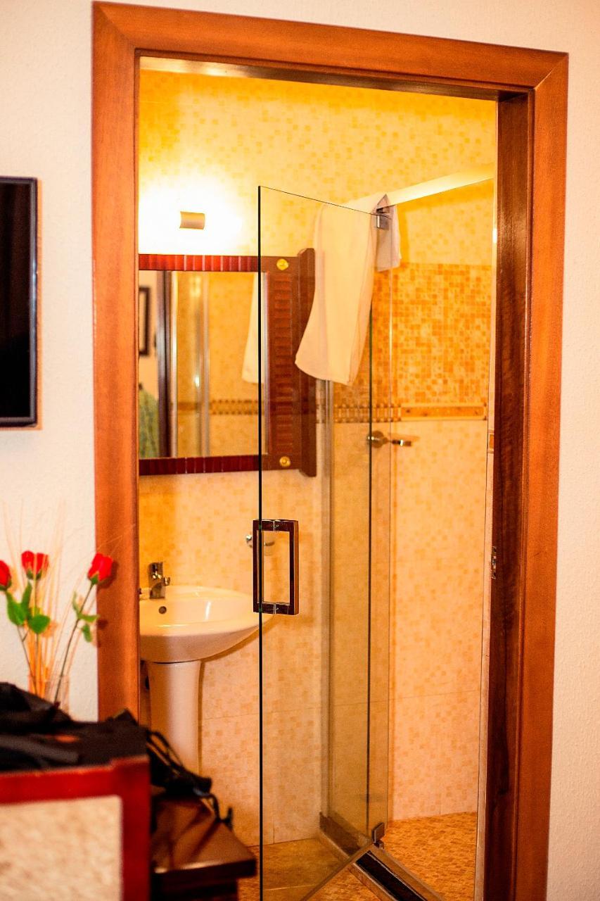 Royal Park Hotel Kumasi Zewnętrze zdjęcie